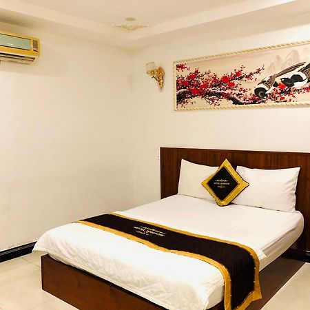 Window 1 Hotel Kon Tum Экстерьер фото