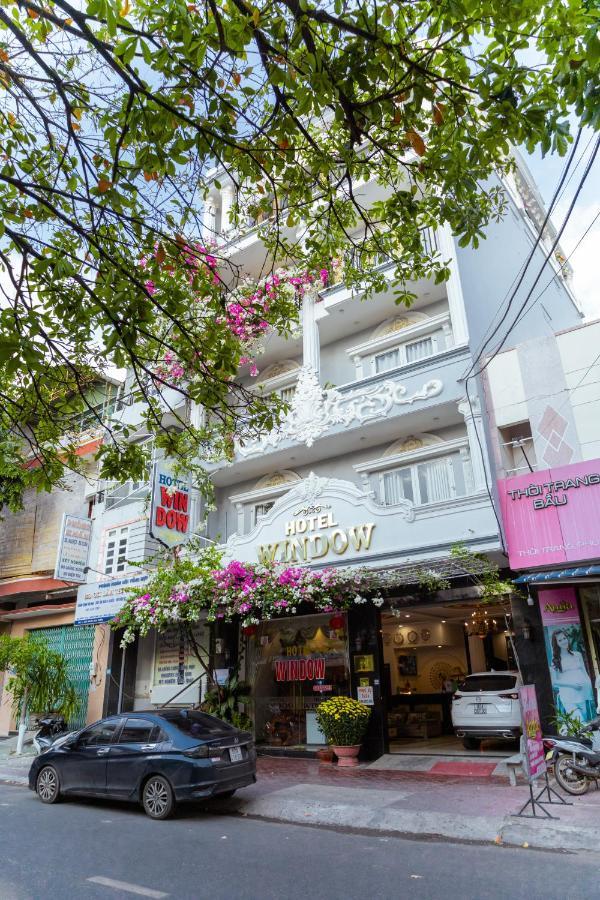 Window 1 Hotel Kon Tum Экстерьер фото