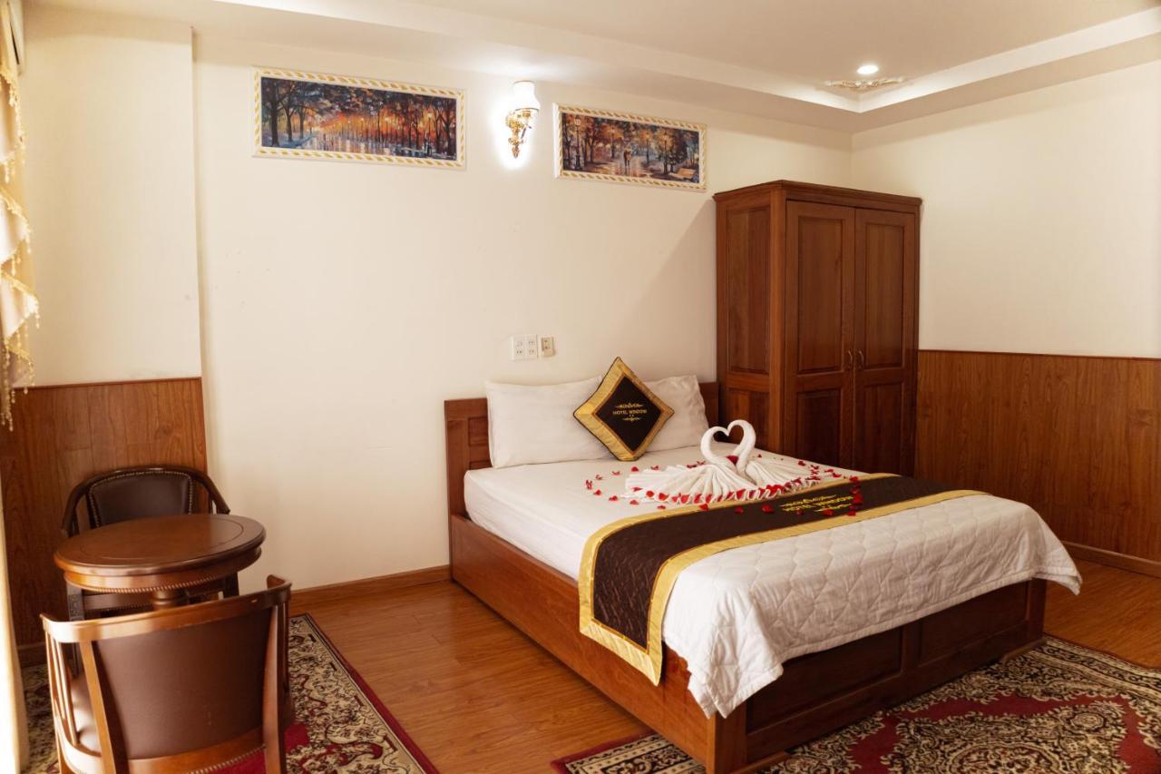Window 1 Hotel Kon Tum Экстерьер фото