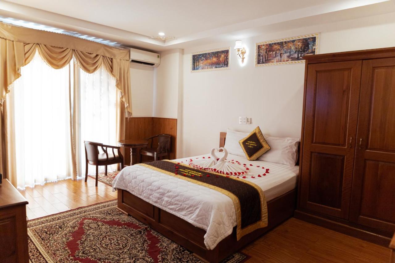 Window 1 Hotel Kon Tum Экстерьер фото